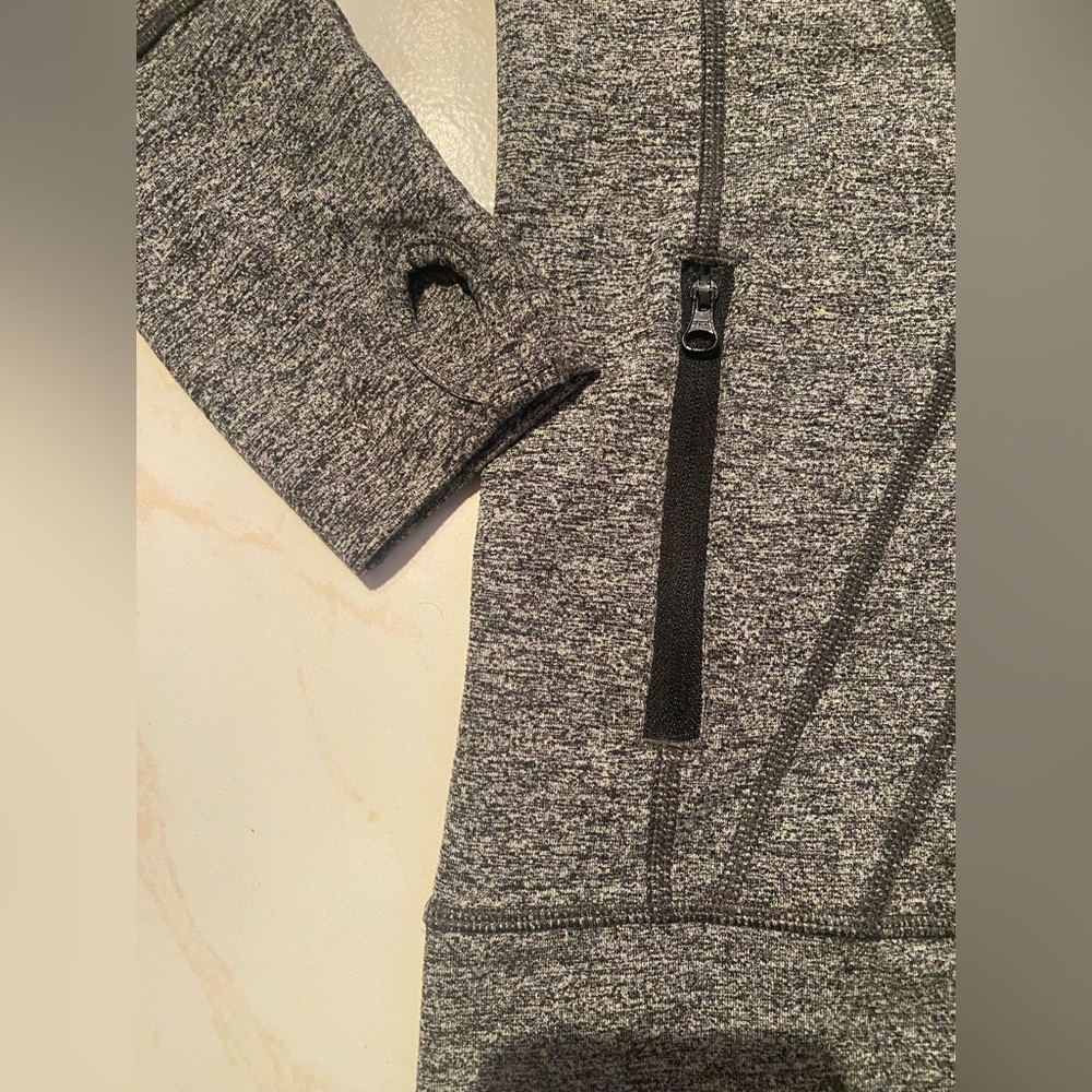 Lululemon Grey Marbled
Jacket. Size 6 - Picture 6 of 7